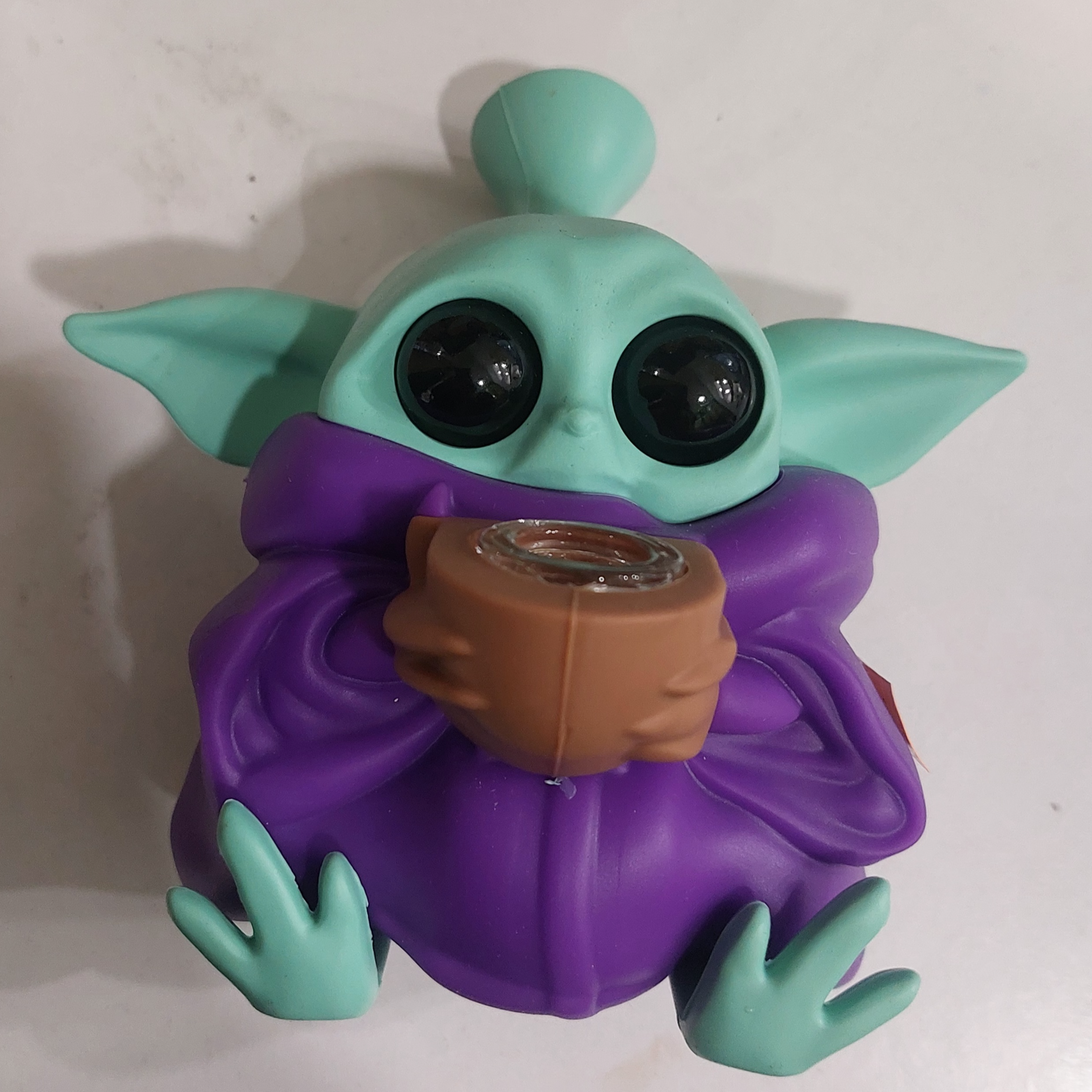 baby yoda bong